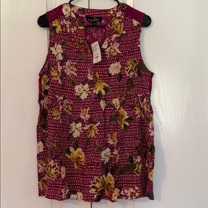 Women’s Suzanne Betro tank top size large